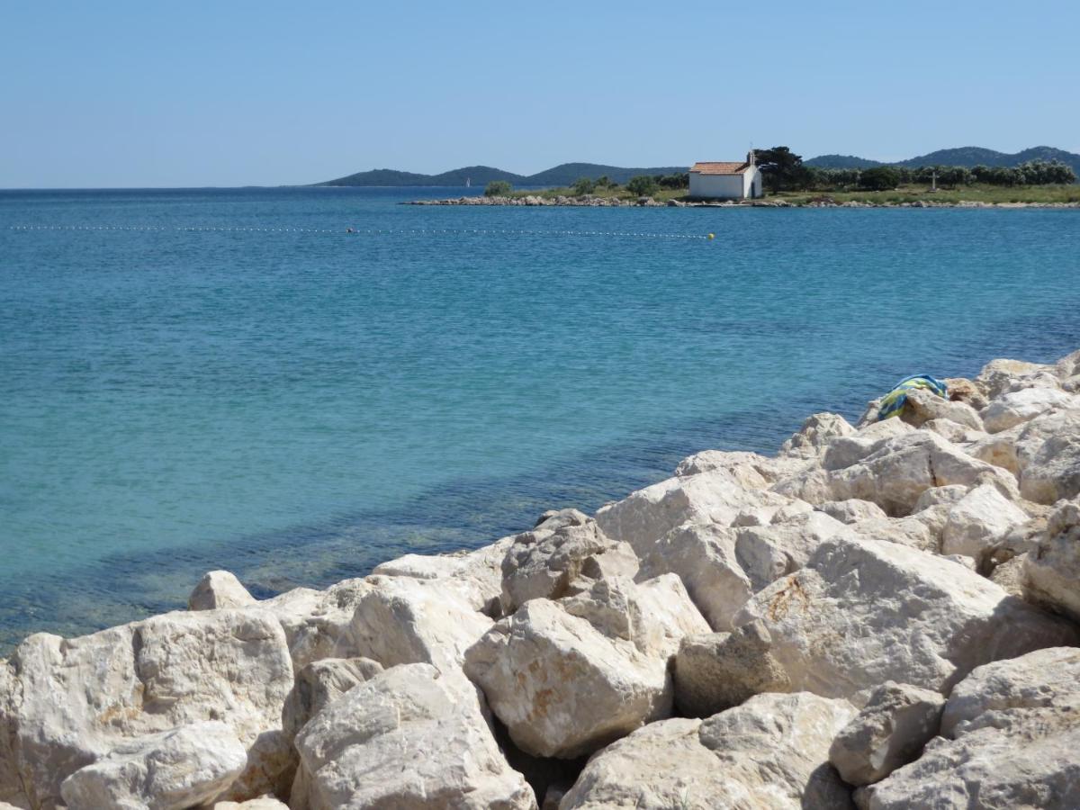 Sweet Sea Apartments Pakoštane Eksteriør billede